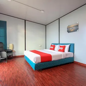 Happy Mountain Airport Hotel Nai Yang Beach
