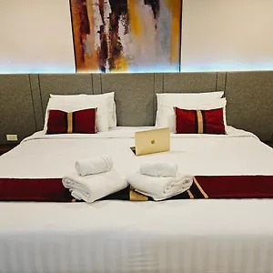 Aparthotel Stayhere@airport Service 